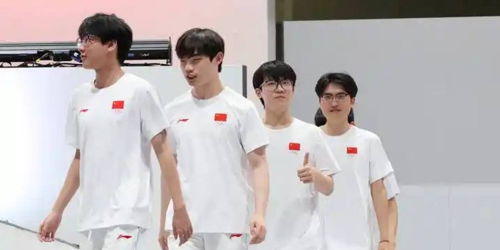 Bwin 必赢电竞竞技主视觉首屏